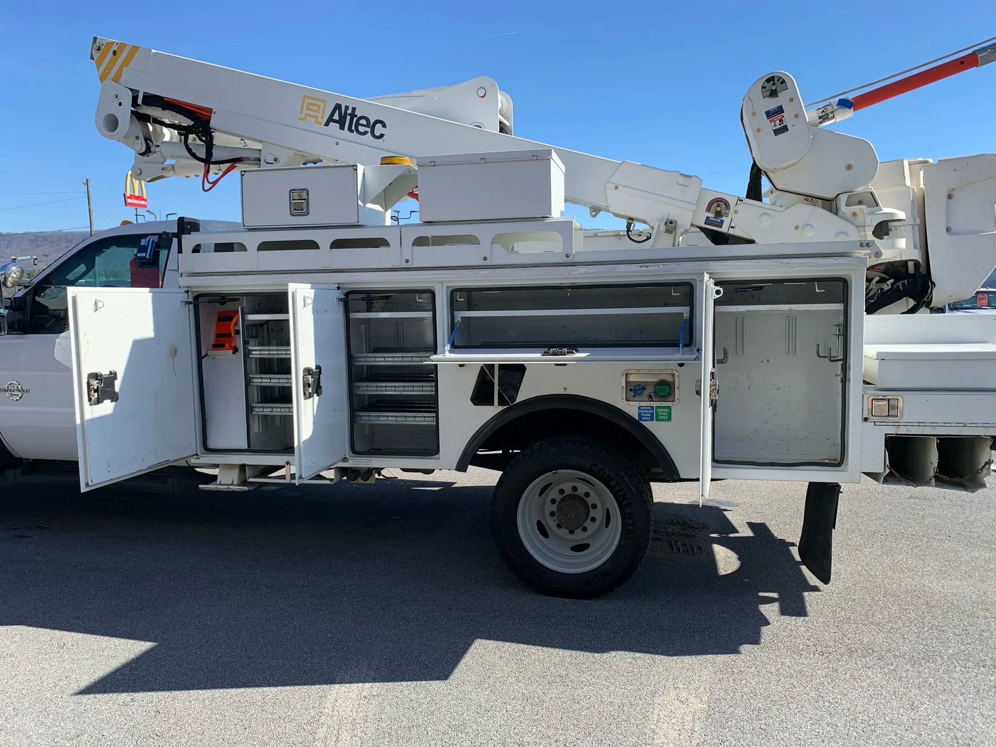 Used 2016 Ford F550 XL 165  W.B. 2D image 27