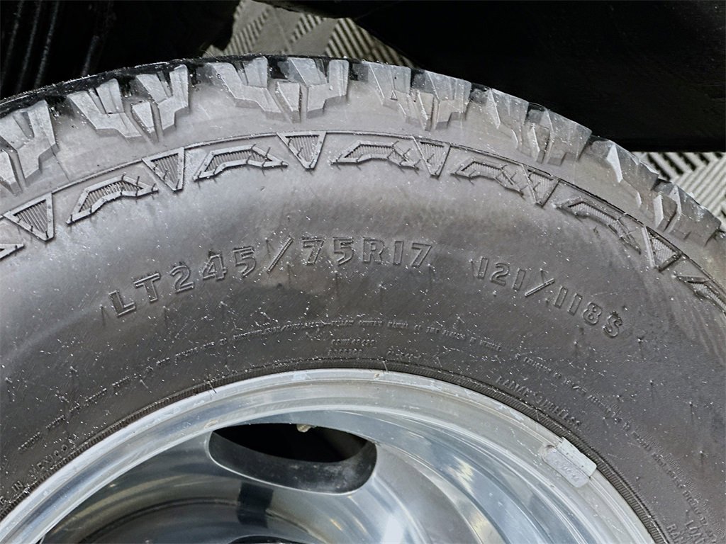 Used 2012 Ford F350 Lariat image 35