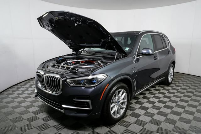 Used 2022 BMW X5 xDrive45e w/ Executive Package AWD/4WD image 35