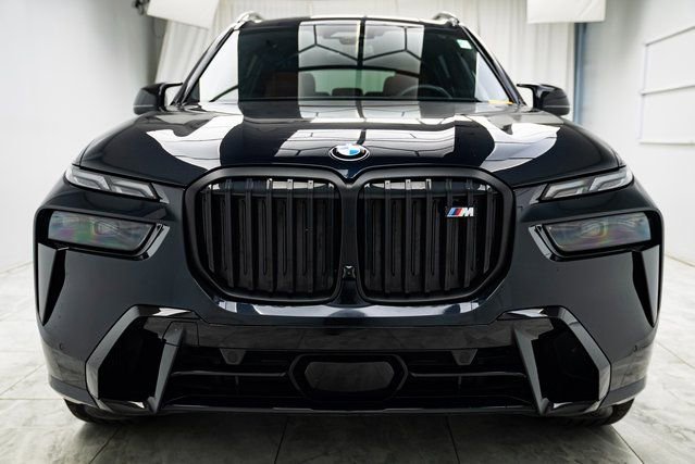Used 2026 BMW X7 M60i image 5