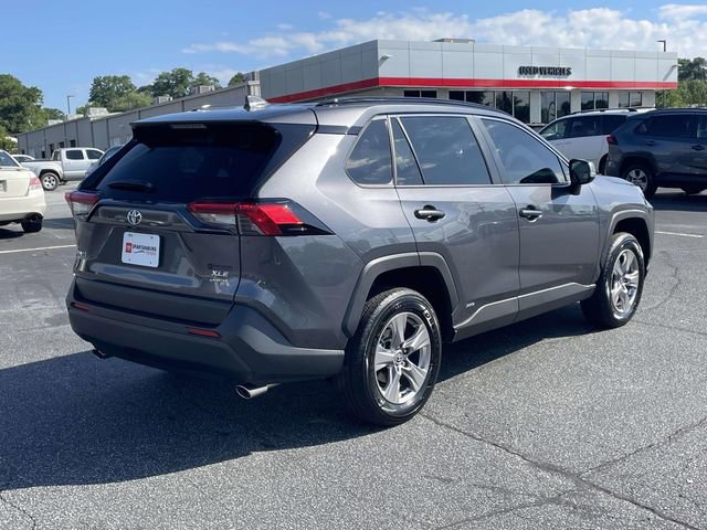 Used 2025 Toyota RAV4 XLE AWD/4WD image 7