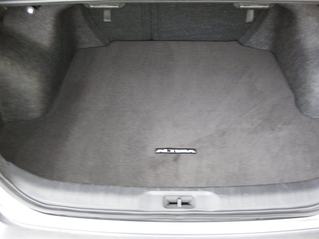 Used 2025 Nissan Altima 2.5 S FWD image 29