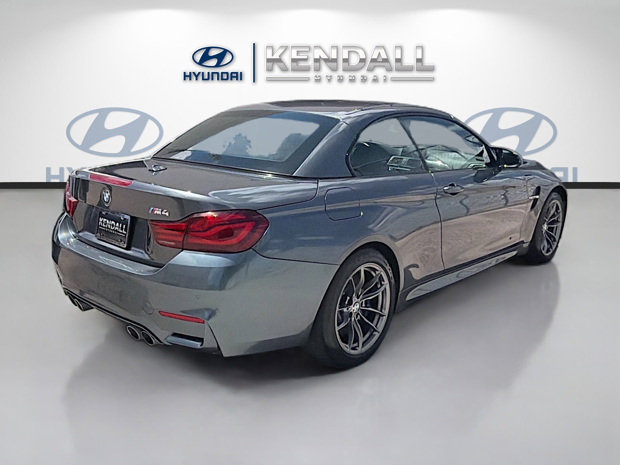Used 2020 BMW M4 Convertible w/ M Driver's Package image 6