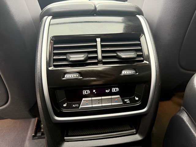 Used 2019 BMW X7 xDrive50i w/ M Sport Package image 16