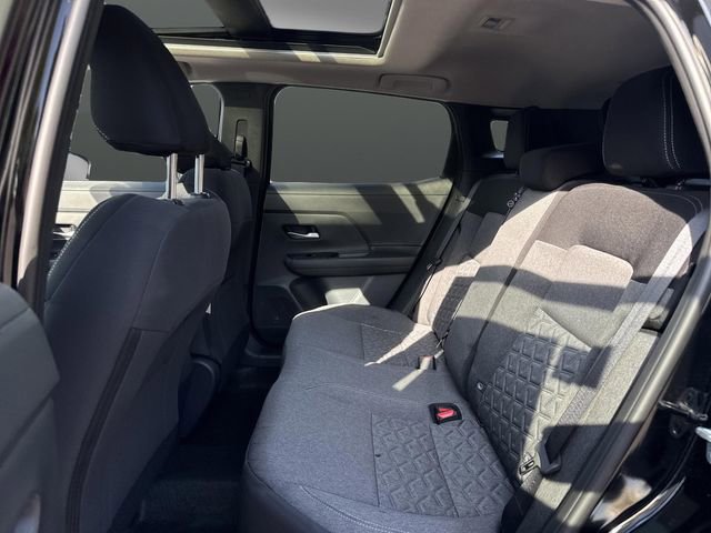 New 2026 Nissan Kicks SV w/ SV Premium Package image 27