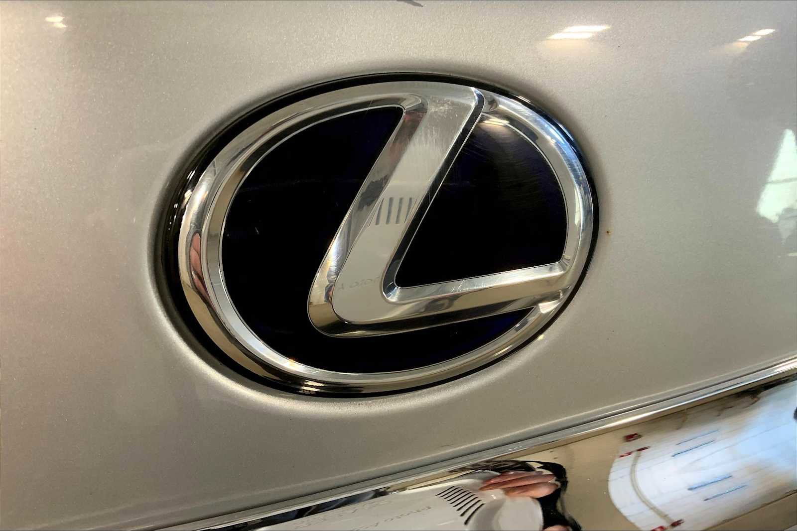 Used 2015 Lexus RX 450h AWD image 33