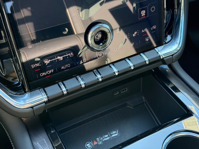 New 2027 GMC Yukon XL Elevation w/ Elevation Premium Package AWD/4WD image 23
