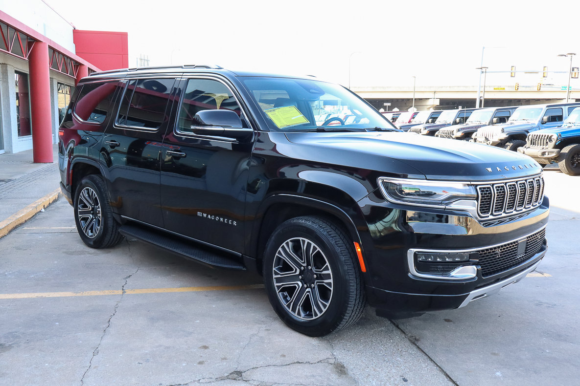 Used 2024 Jeep Wagoneer Series II w/ Flexible Seating Group AWD/4WD image 4