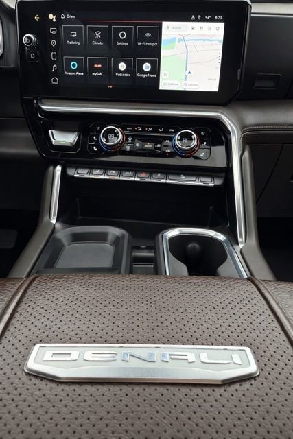 Used 2024 GMC Sierra 2500 Denali w/ Denali Reserve Package image 20