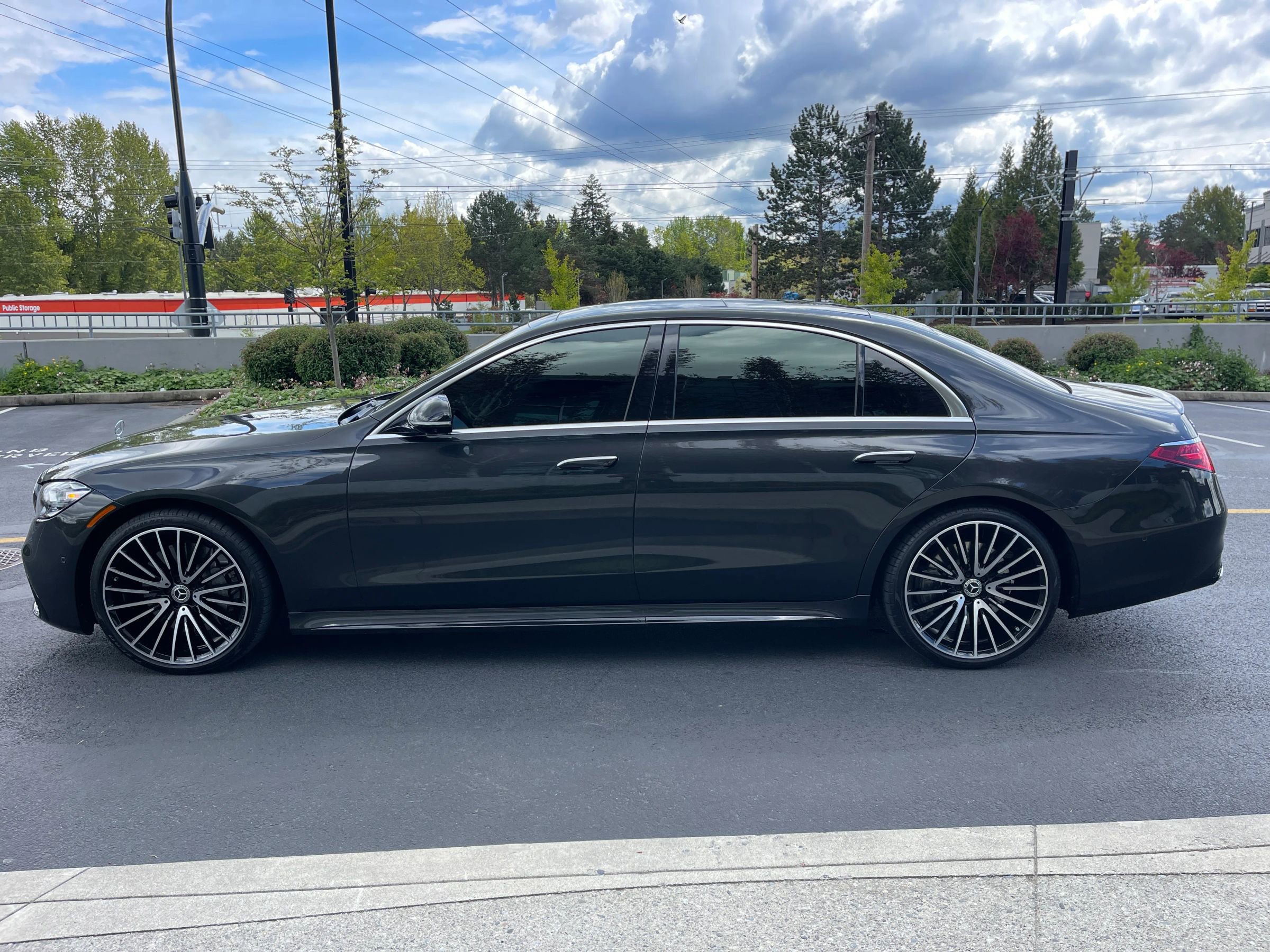 Used 2022 Mercedes-Benz S 500 S 500 4MATIC Sedan 4D image 10