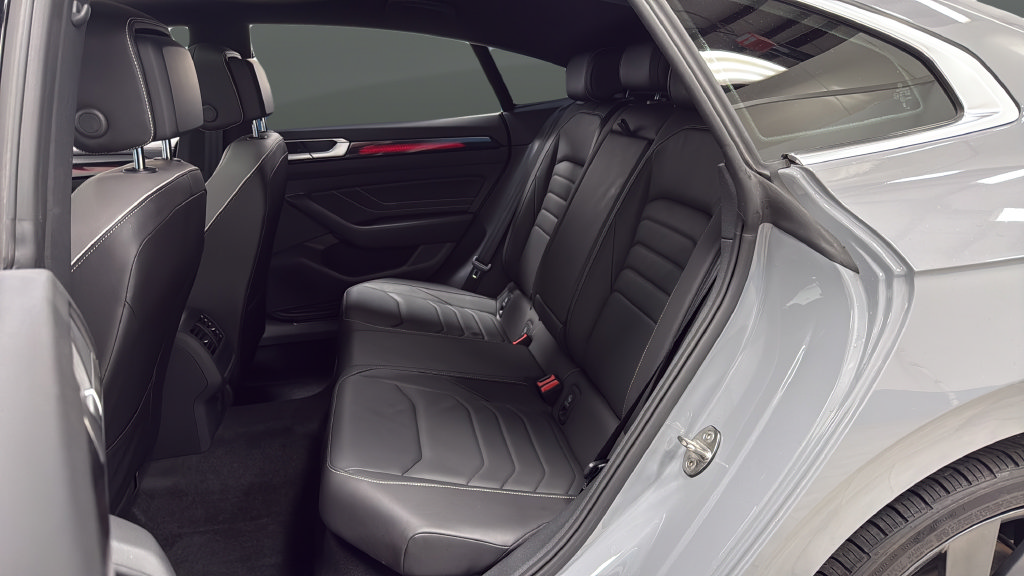 Used 2023 Volkswagen Arteon SEL AWD/4WD image 23