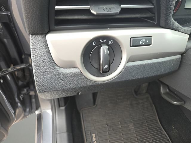 Used 2020 Volkswagen Passat 2.0T SE image 13