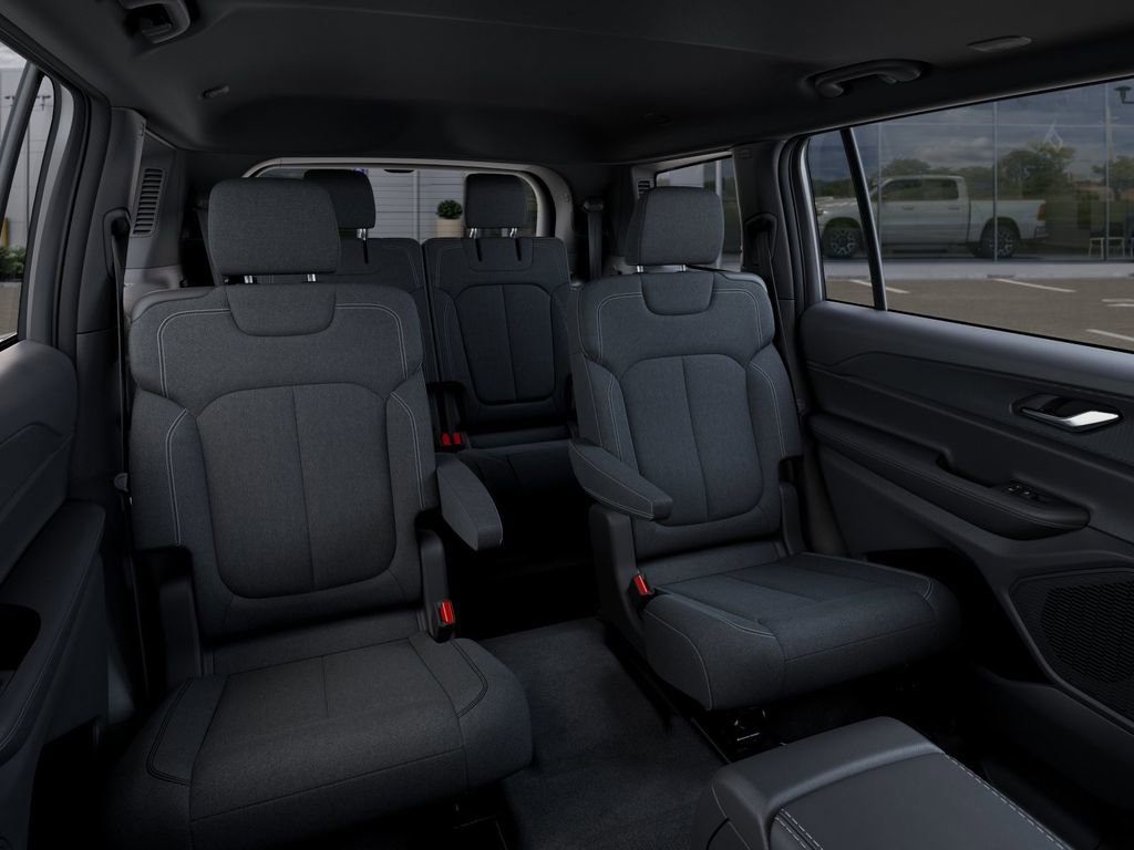 New 2025 Jeep Grand Cherokee L Laredo w/ Luxury Tech Group I image 16