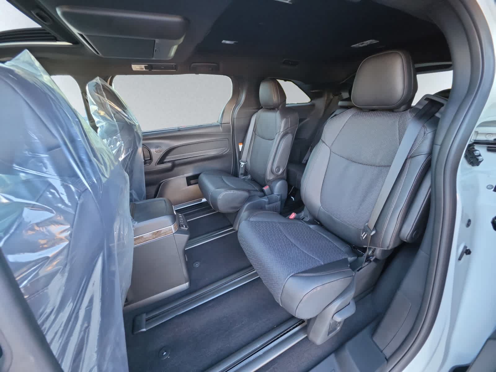 New 2026 Toyota Sienna Platinum AWD/4WD image 20
