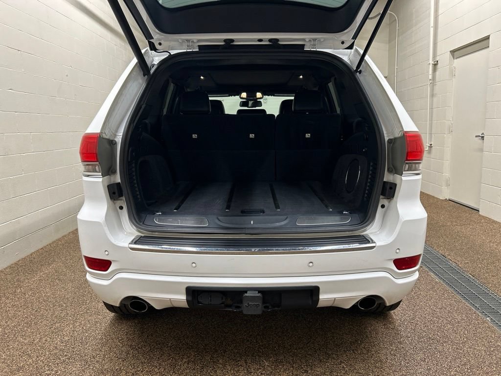 Used 2016 Jeep Grand Cherokee Overland AWD/4WD image 11