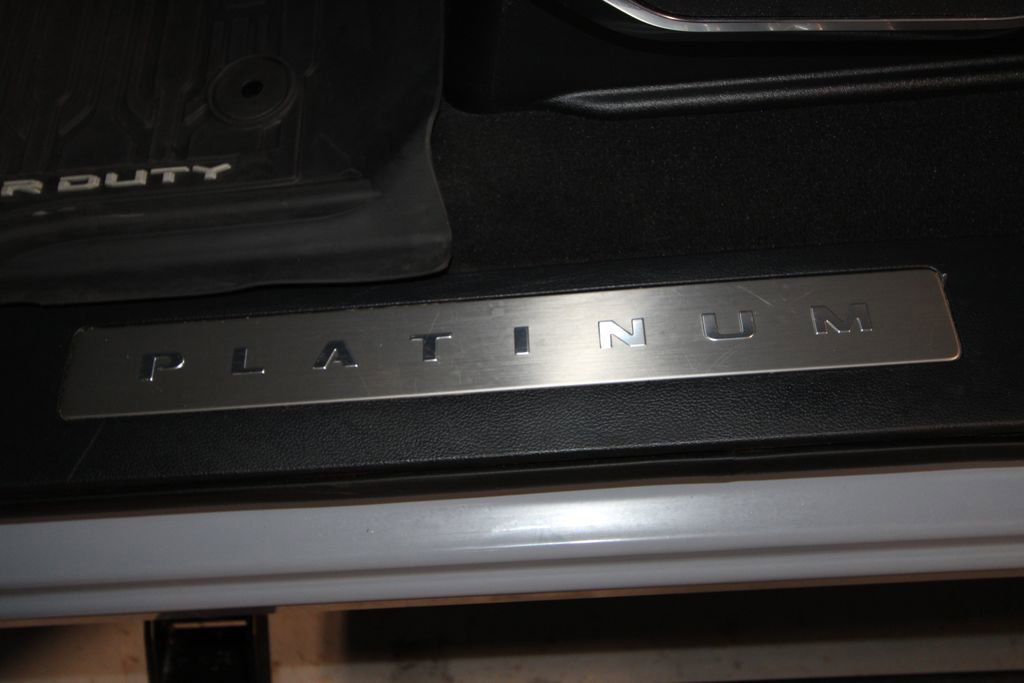 Used 2025 Ford F350 Platinum image 7