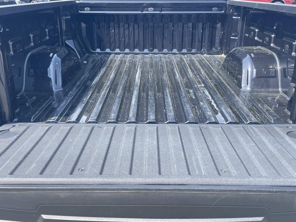 Used 2024 Chevrolet Silverado 1500 LT AWD/4WD image 12