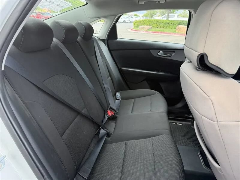 Used 2021 Kia Forte LXS FWD image 18