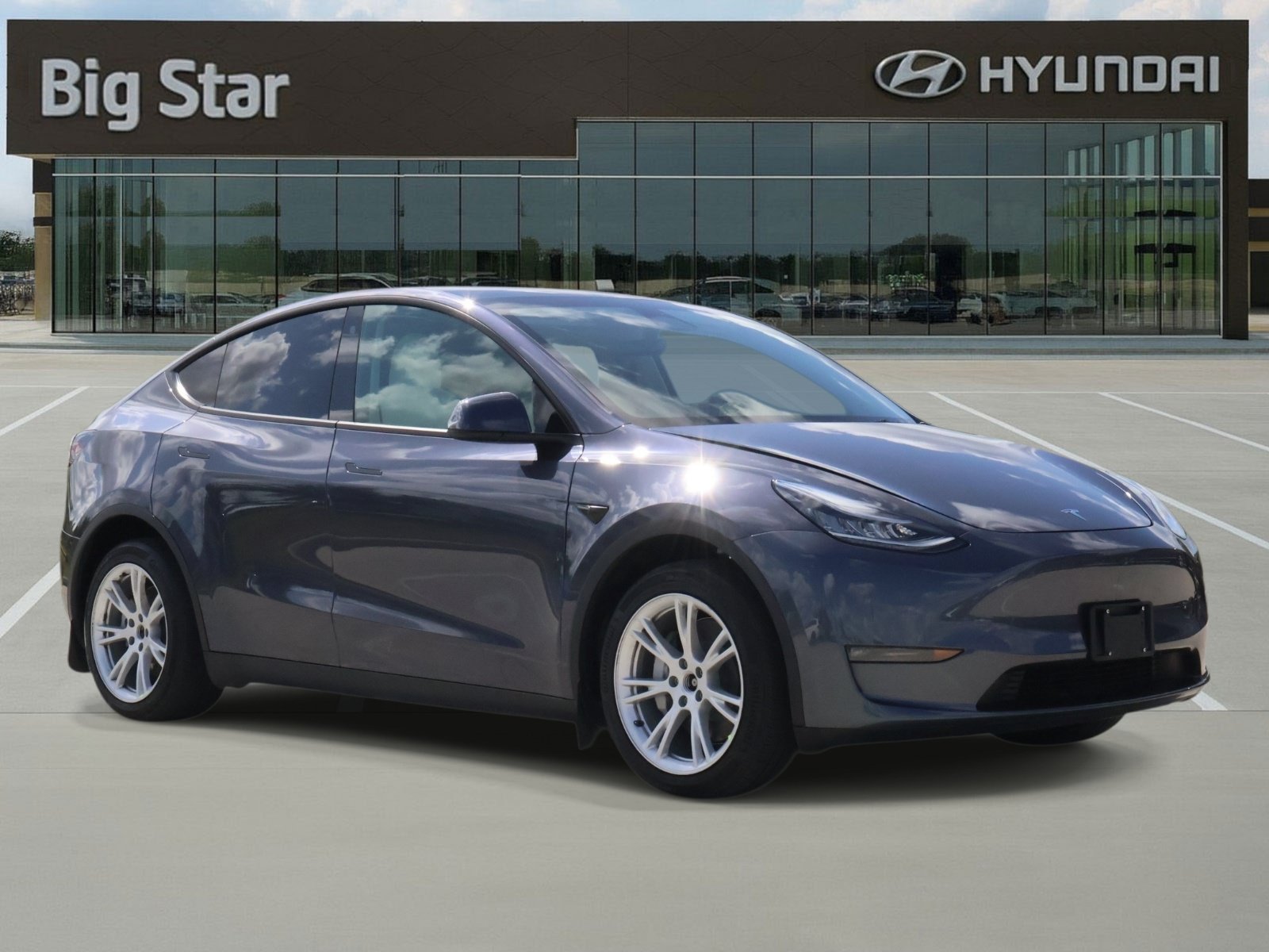 Used 2023 Tesla Model Y Long Range AWD/4WD image 6