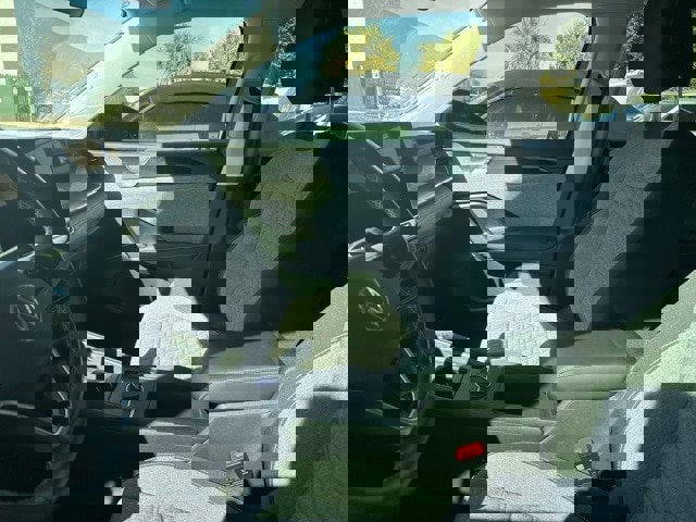 Used 2025 Volkswagen Tiguan S image 20