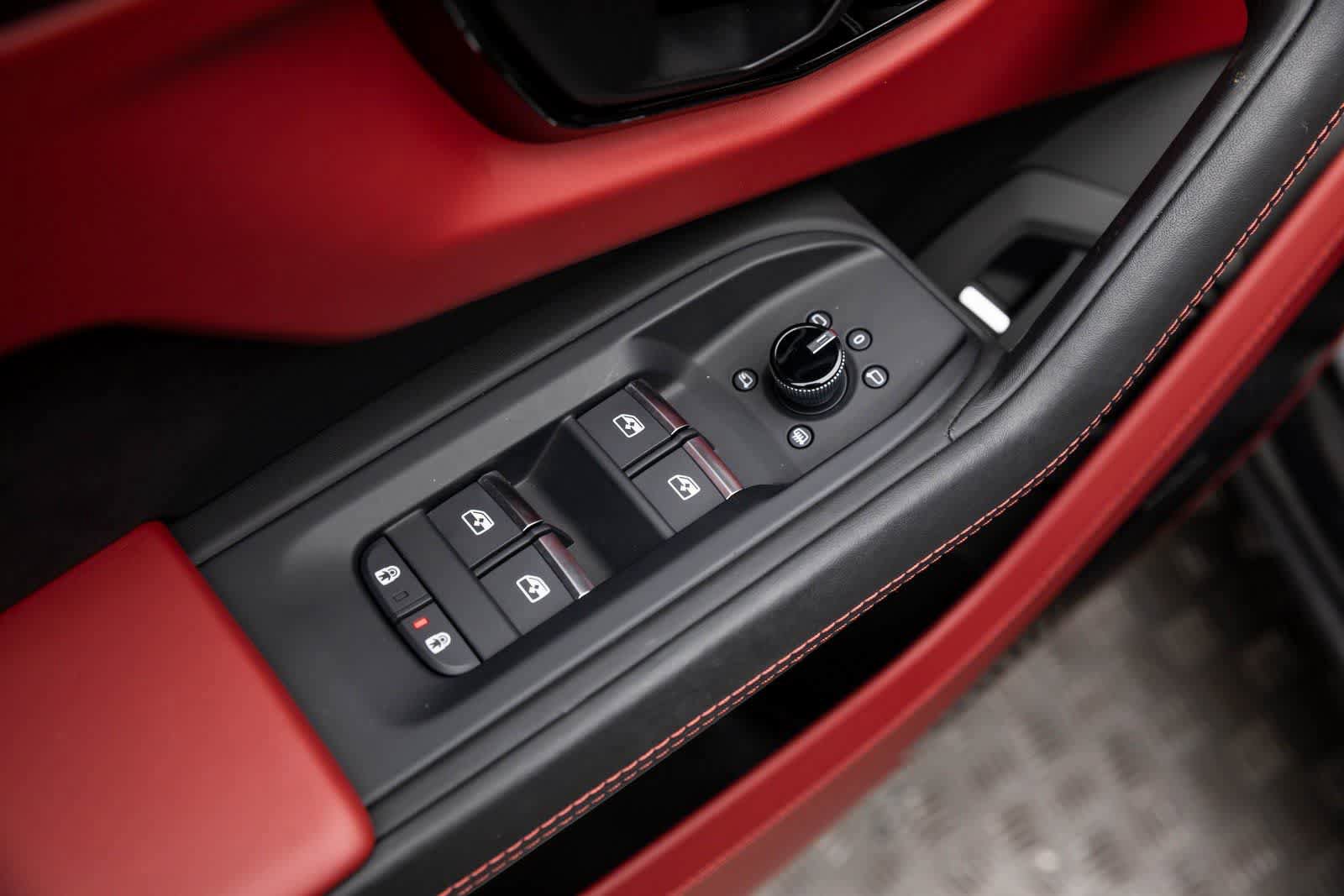 Used 2023 Lamborghini Urus S image 29