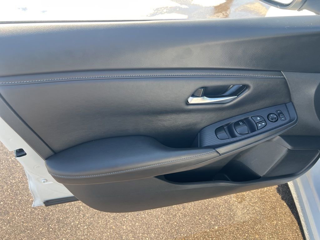 Certified 2023 Nissan Sentra SV image 7