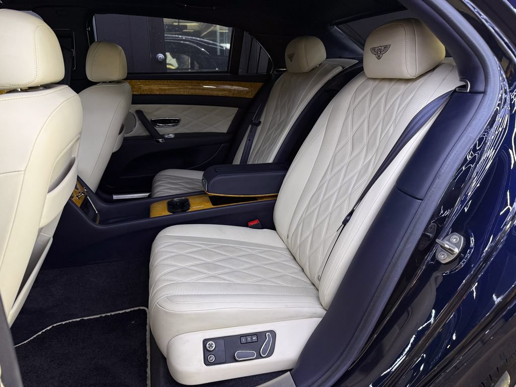 Used 2014 Bentley Flying Spur W12 AWD/4WD image 19
