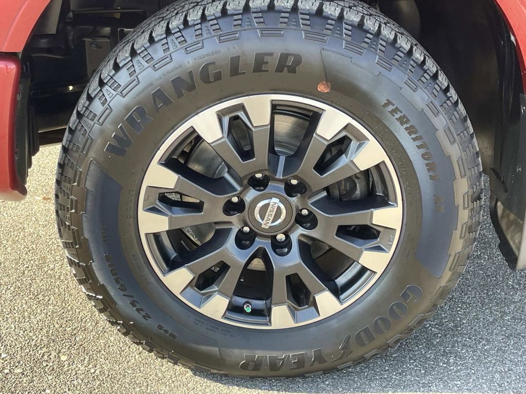 Used 2018 Nissan Titan PRO-4X w/ Pro-4x Convenience Package image 13