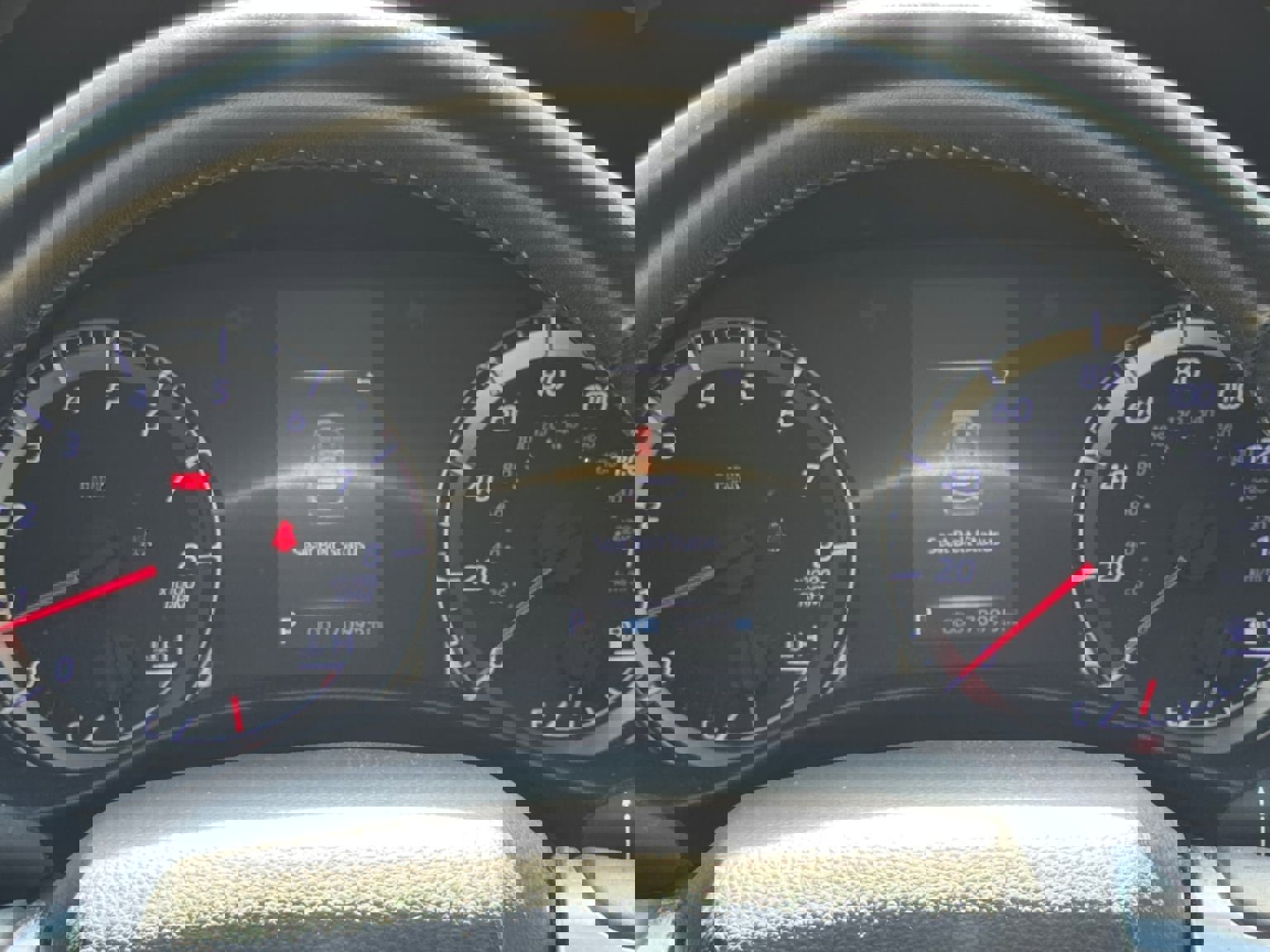 Used 2021 Toyota Highlander LE image 14