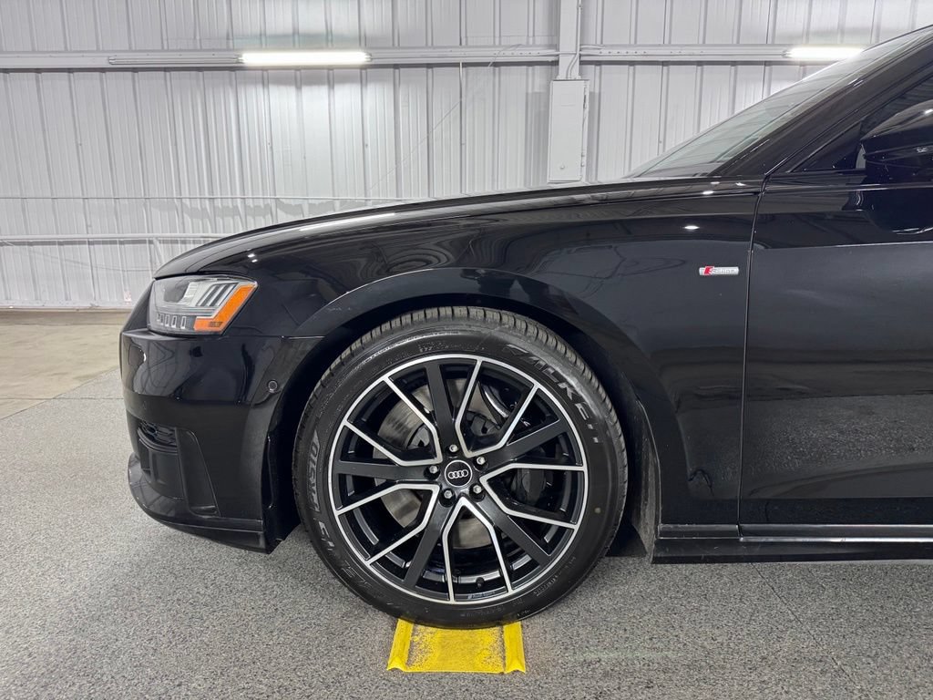 Used 2021 Audi A8 L 4.0T w/ Executive Plus Package AWD/4WD image 16