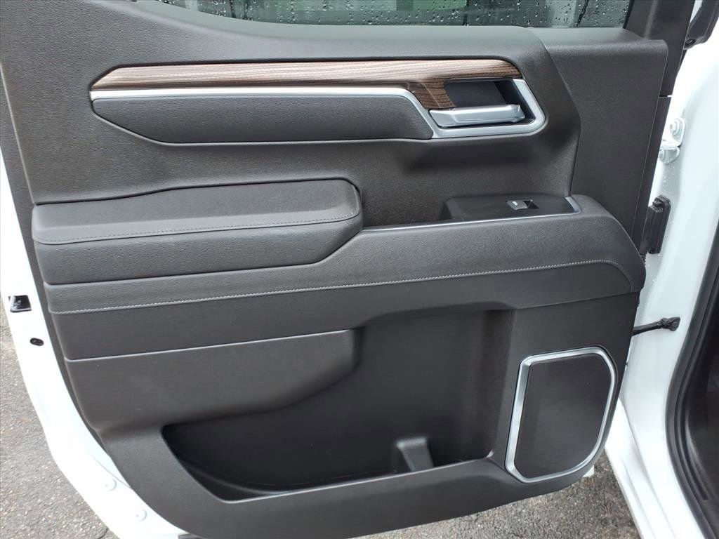 Used 2026 Chevrolet Silverado 1500 LT image 19
