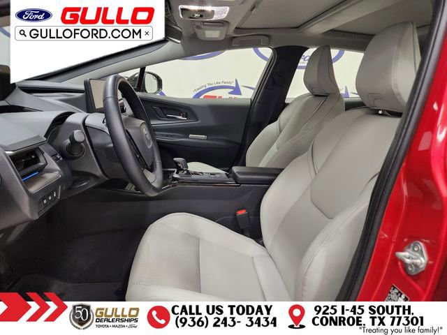 Used 2024 Toyota Prius XLE FWD image 19
