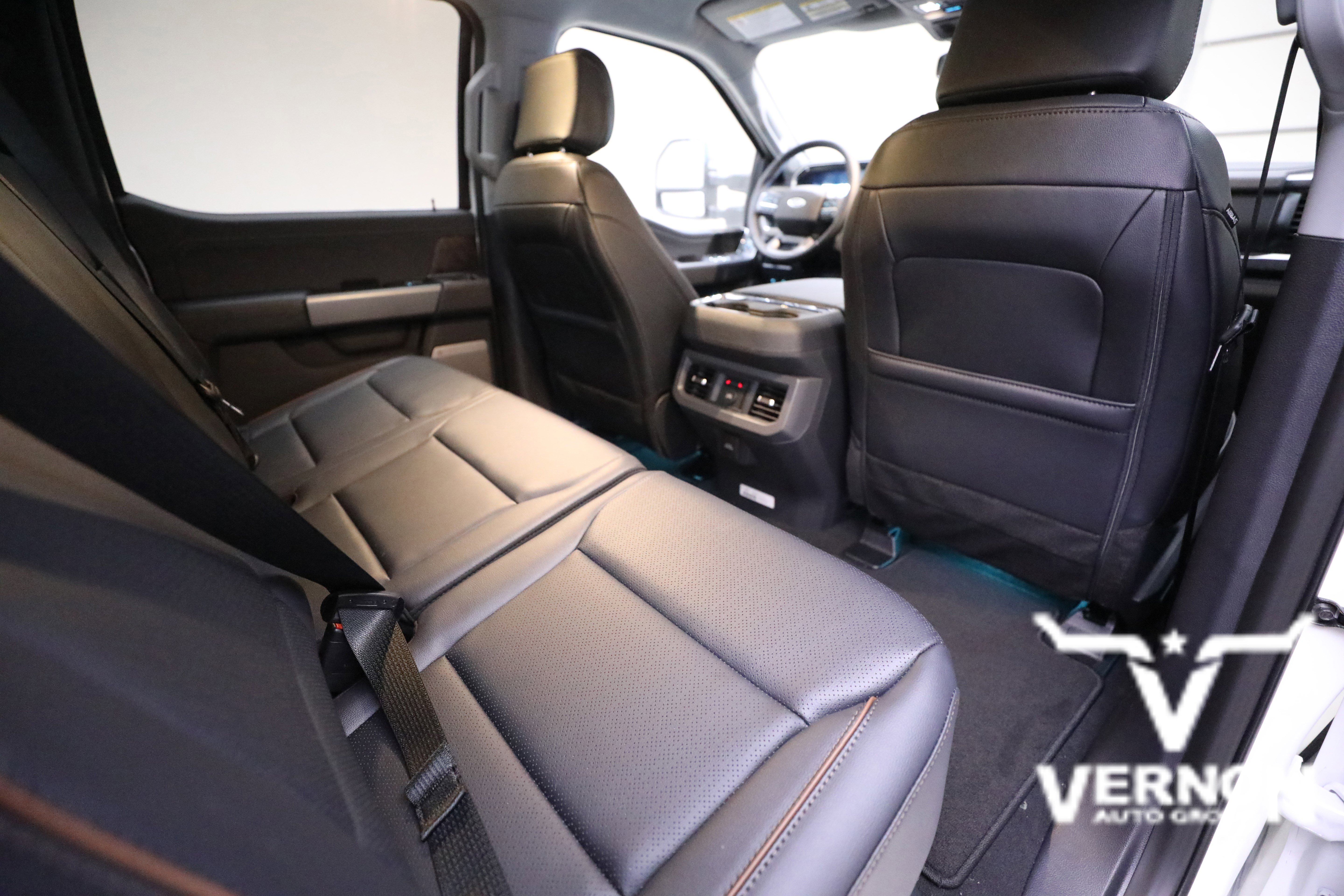 New 2026 Ford F250 Lariat w/ Chrome Package image 12