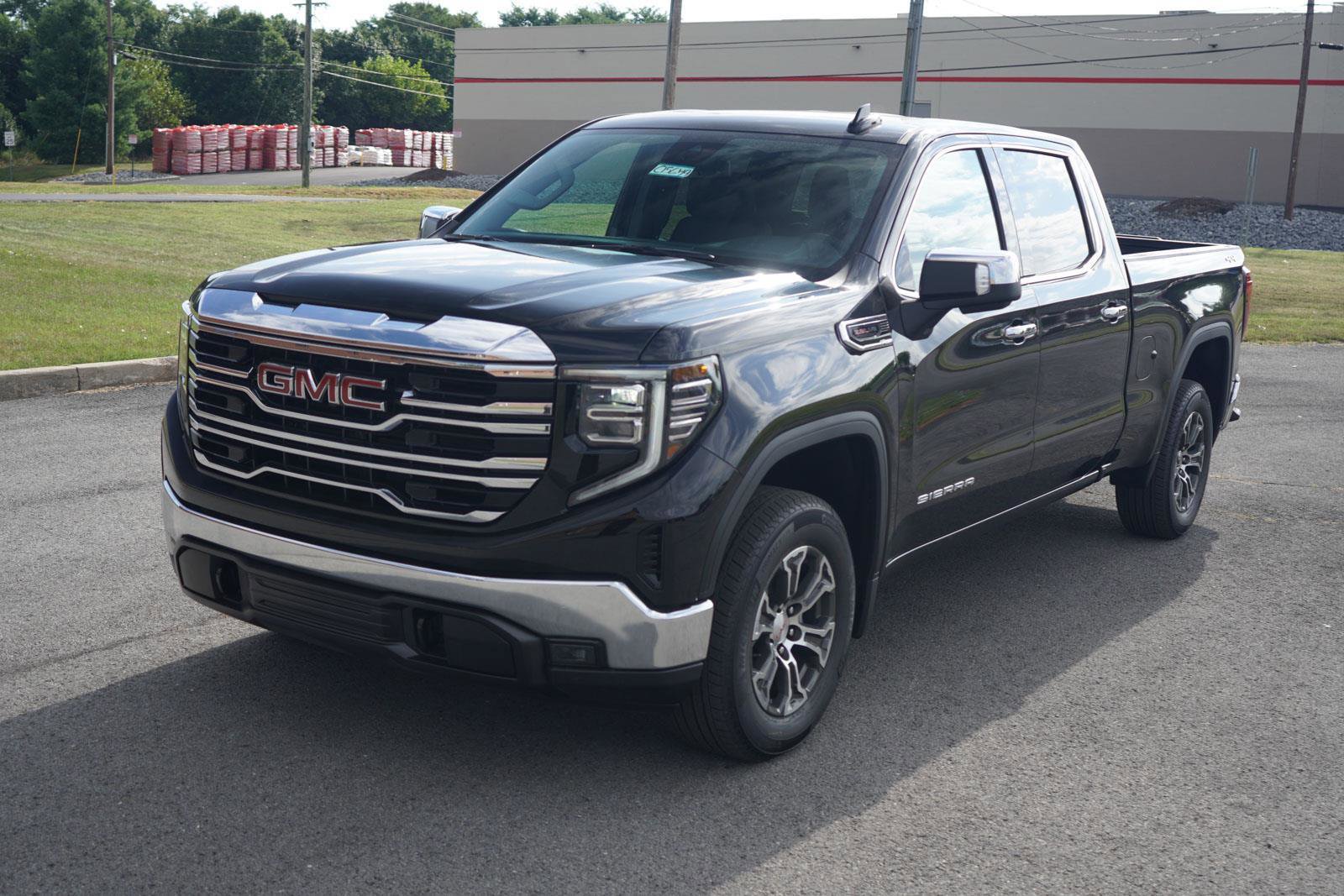 New 2026 GMC Sierra 1500 SLT w/ SLT Convenience Package image 9