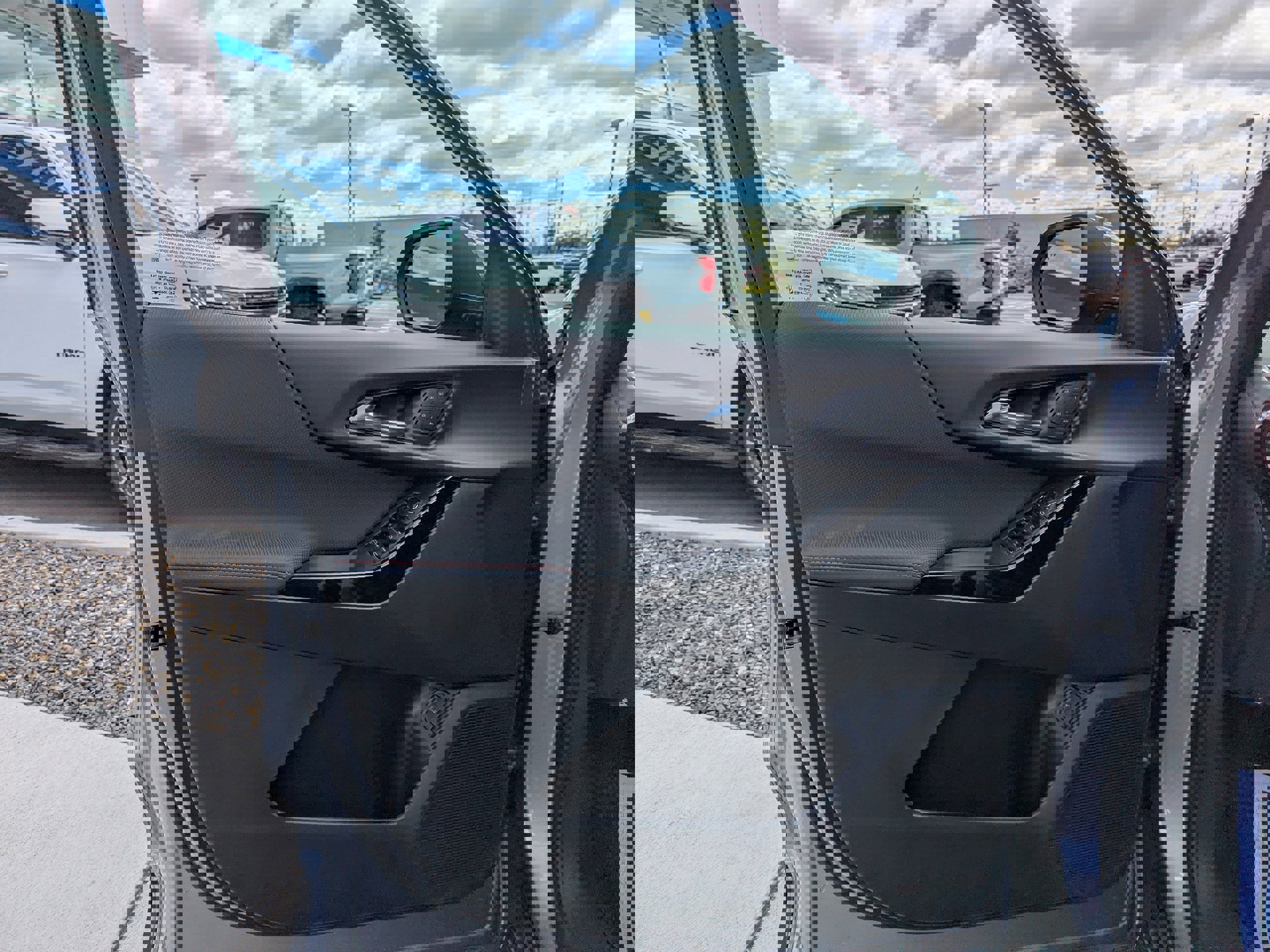 New 2026 Chevrolet Equinox RS image 8