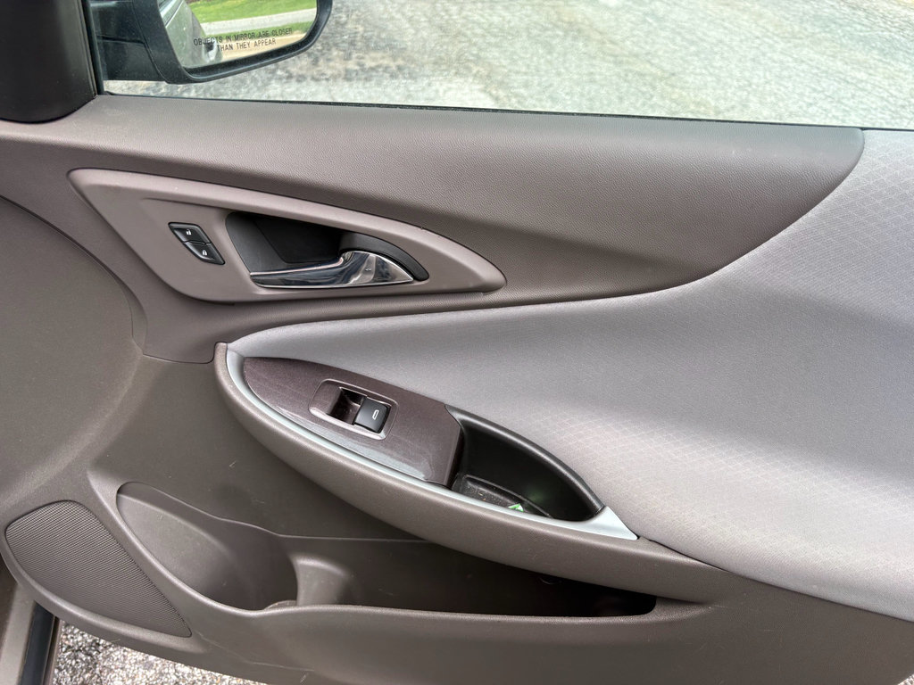 Used 2023 Chevrolet Malibu LT FWD image 21