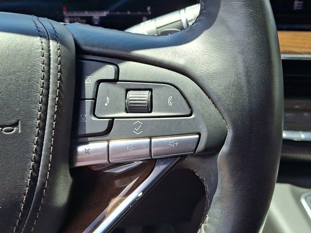 Used 2023 Cadillac Escalade Premium Luxury Platinum AWD/4WD image 21