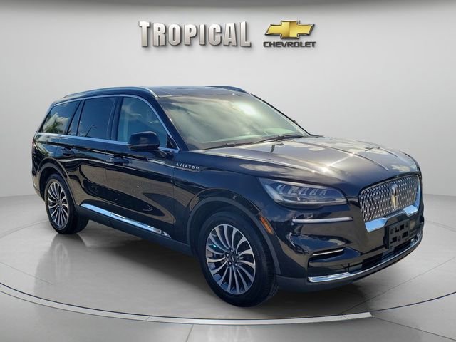 Used 2023 Lincoln Aviator Reserve RWD image 4