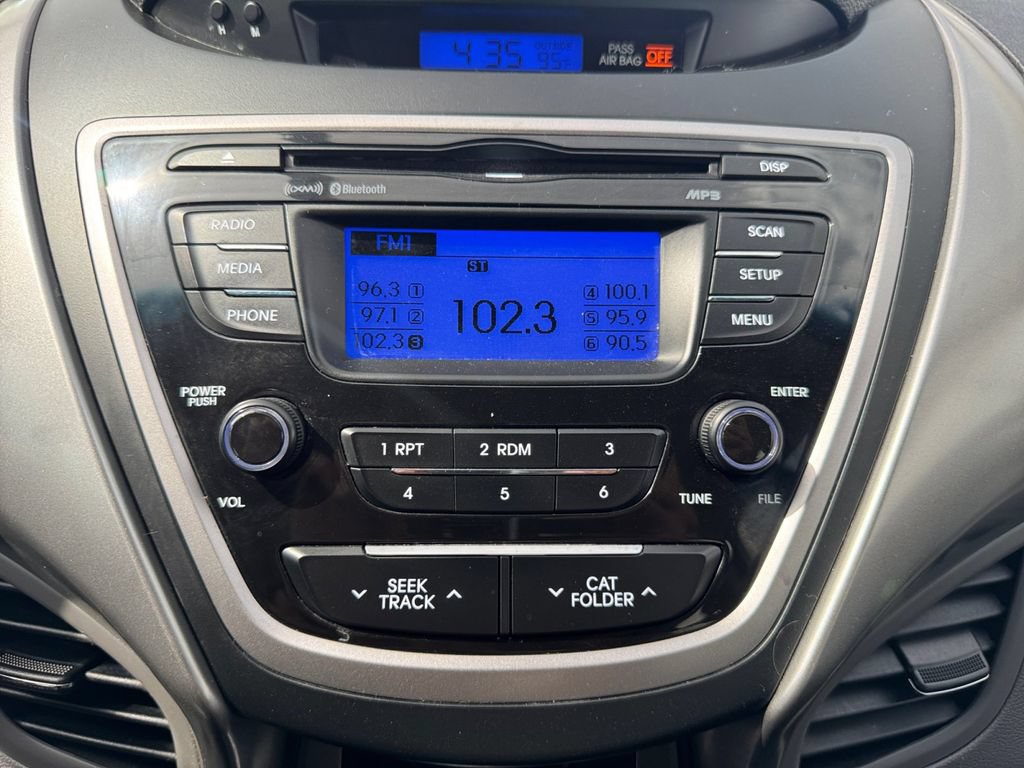 Used 2013 Hyundai Elantra GLS w/ Preferred Pkg FWD image 24