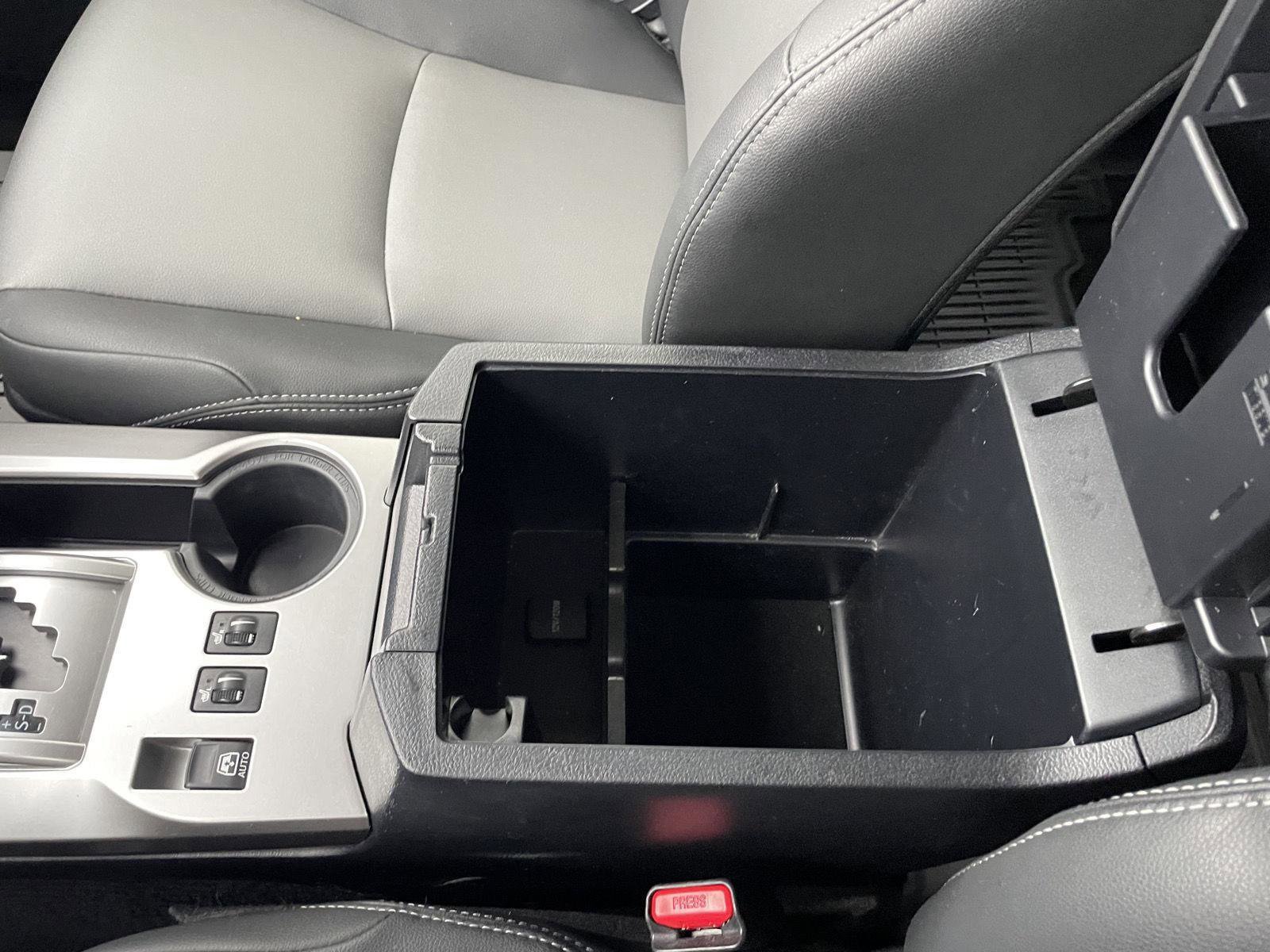 Used 2022 Toyota 4Runner SR5 Premium image 32