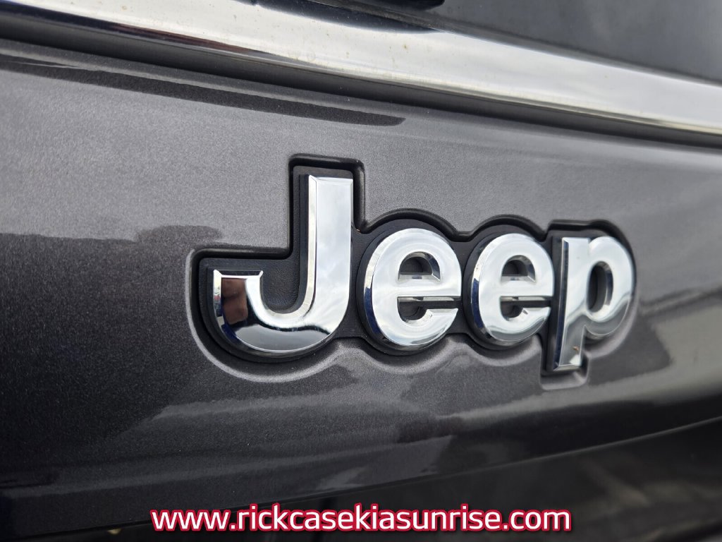 Used 2020 Jeep Compass Limited AWD/4WD image 8