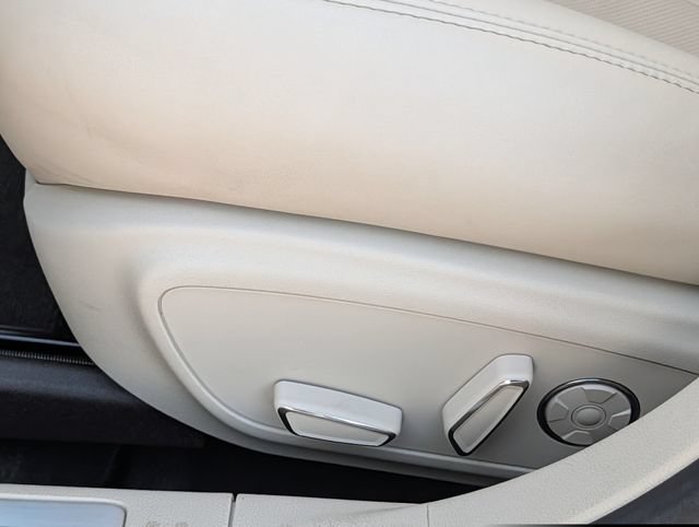 Used 2019 Lincoln MKZ Reserve w/ Luxury Package FWD image 25
