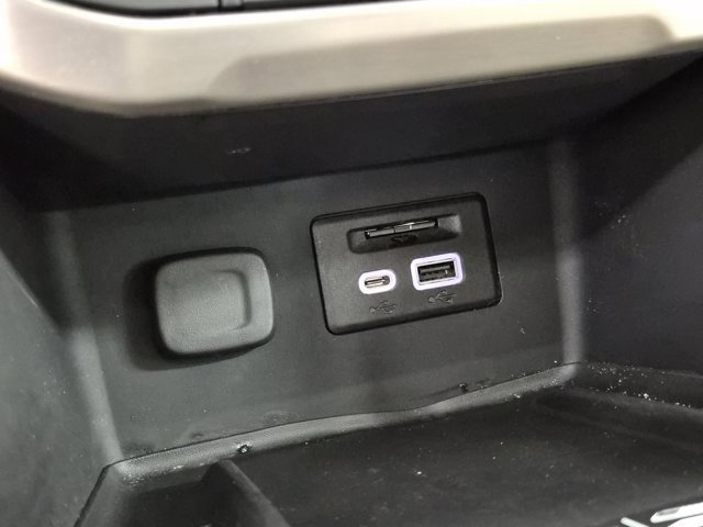 Used 2023 GMC Acadia Denali w/ Denali Technology Package image 35