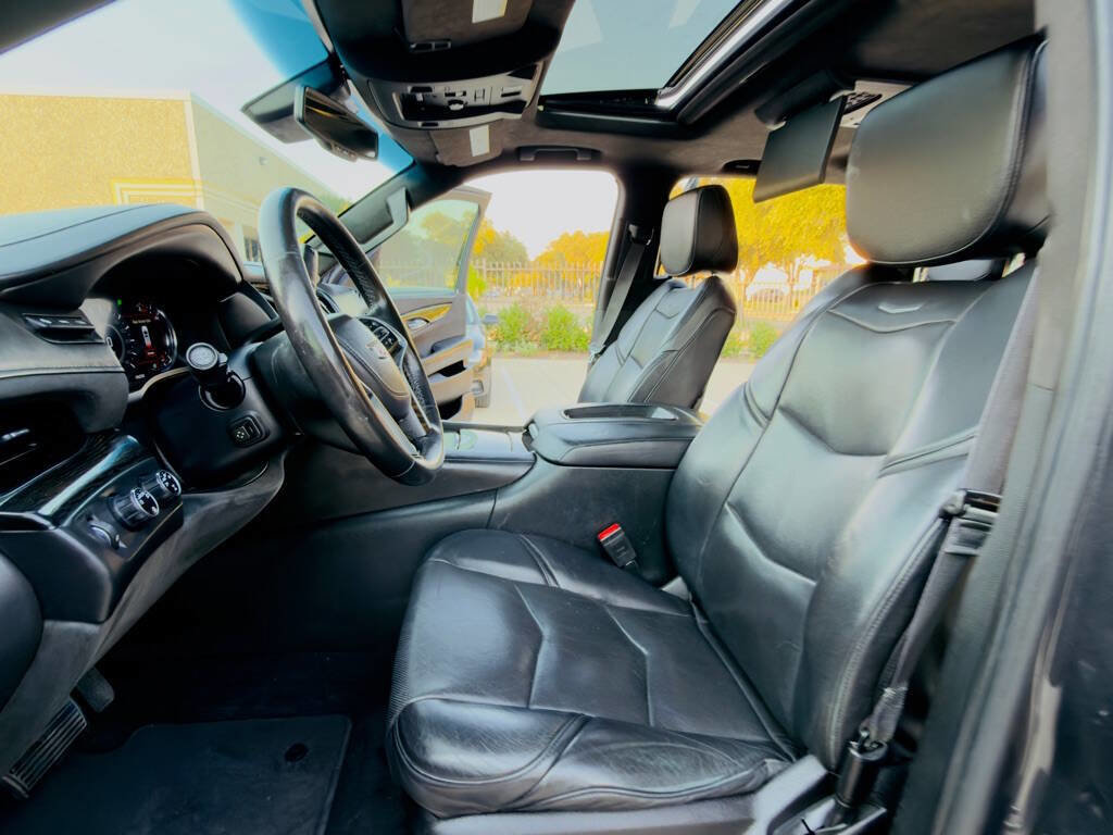 Used 2016 Cadillac Escalade ESV Platinum AWD/4WD image 12