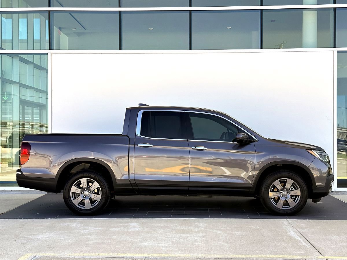 Used 2020 Honda Ridgeline RTL-E image 3