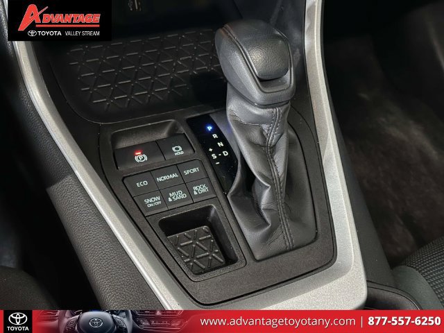Certified 2023 Toyota RAV4 LE AWD/4WD image 34