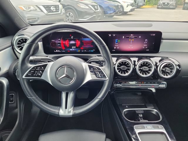 Used 2025 Mercedes-Benz CLA 250 image 14