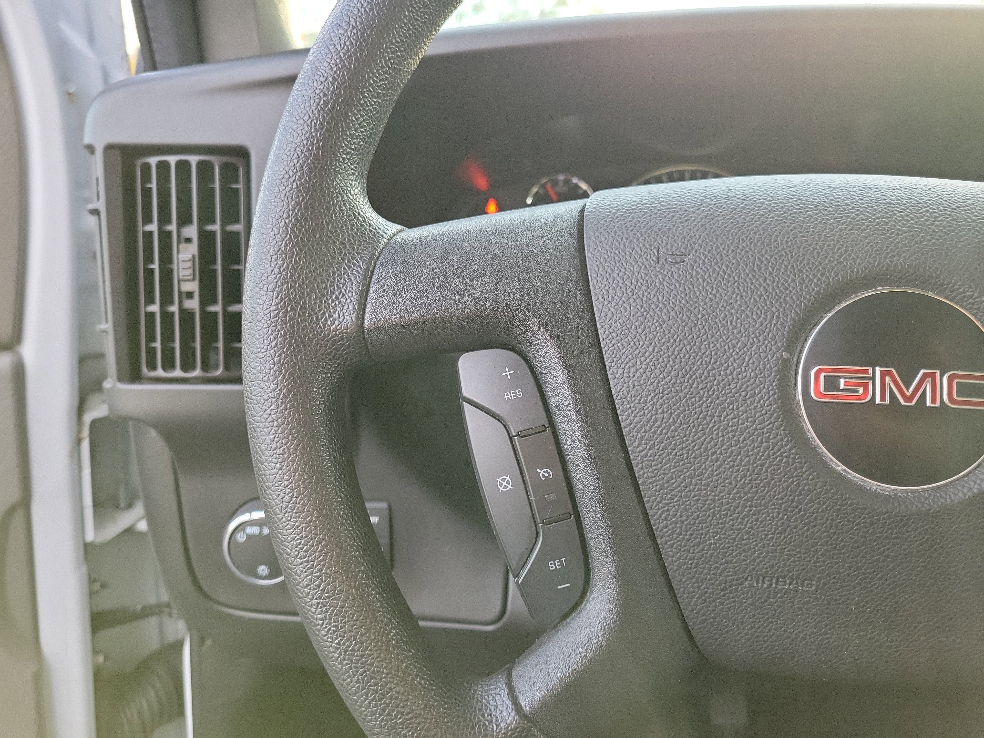 Used 2020 GMC Savana 2500 Extended w/ Driver Convenience Package image 20