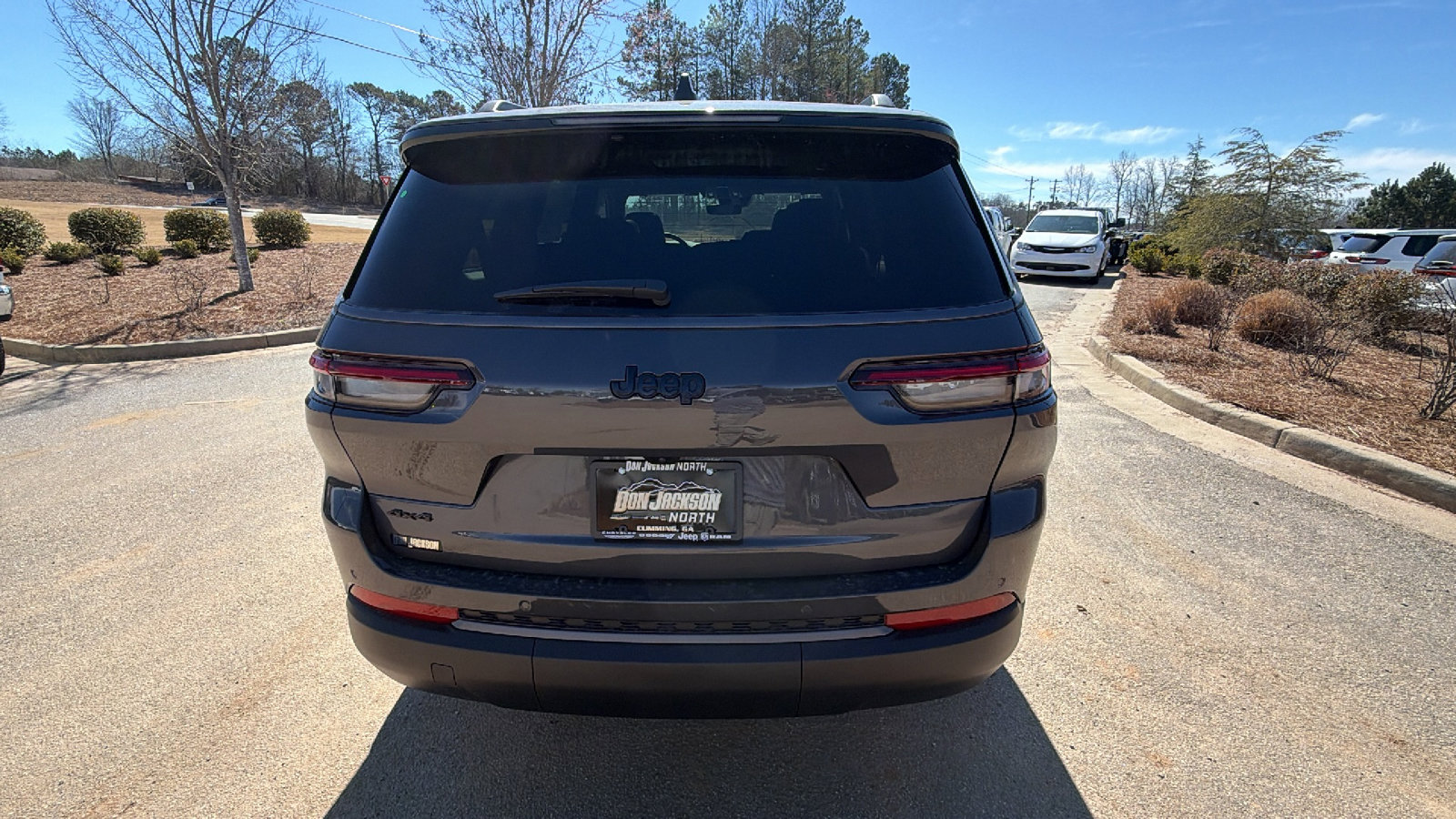 New 2026 Jeep Grand Cherokee L Limited image 9