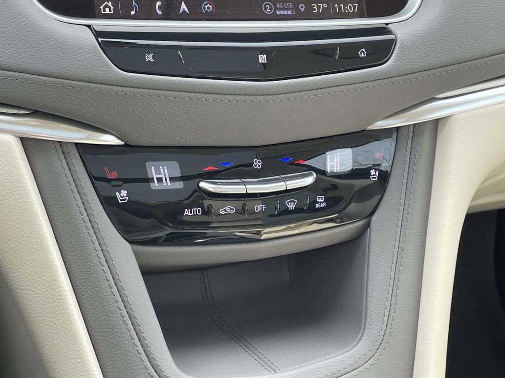 Used 2021 Cadillac XT5 Premium Luxury image 26